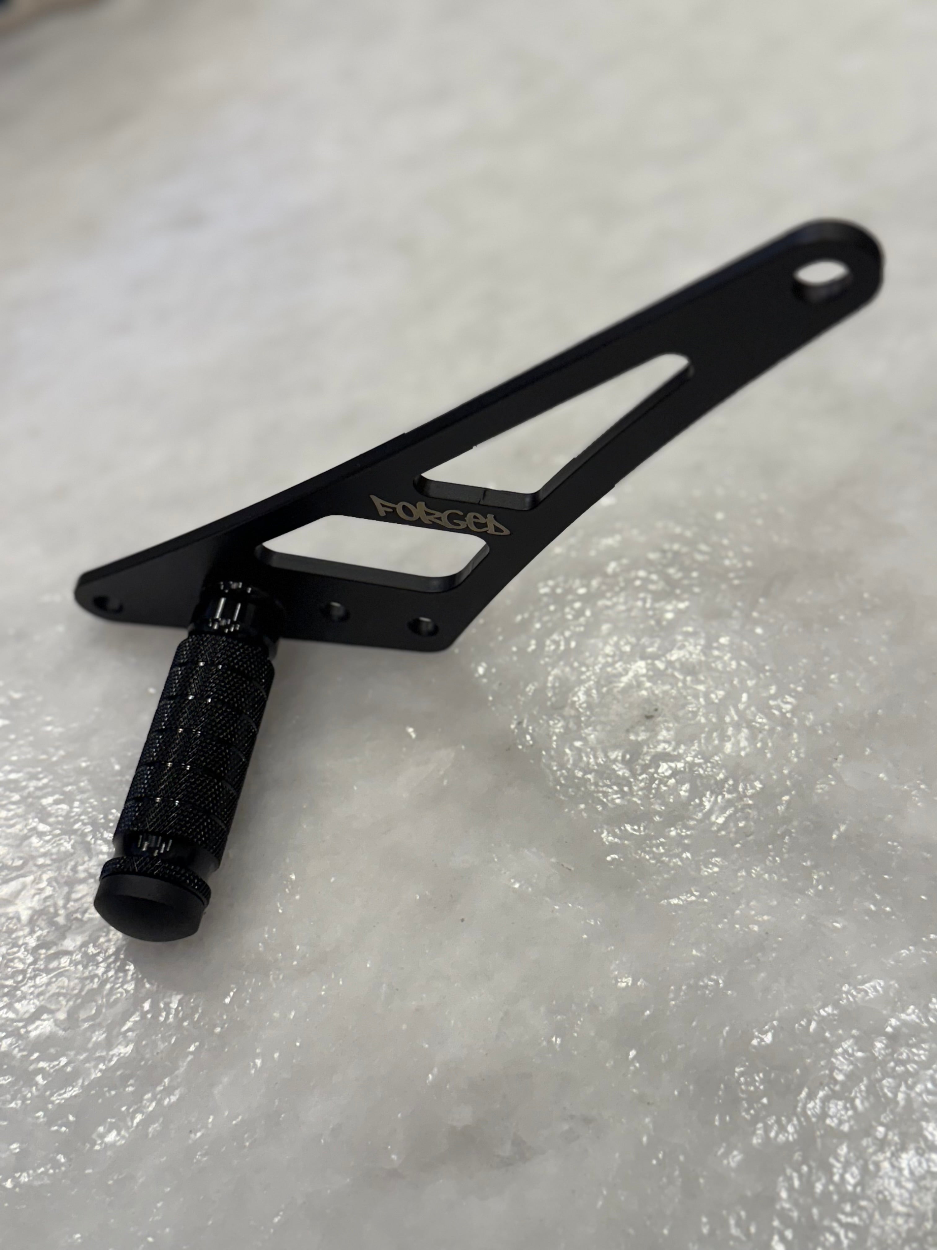 Ultra Bee Footlock