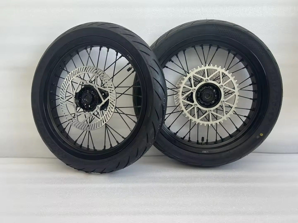 Black Ultra Bee Supermotos 17in