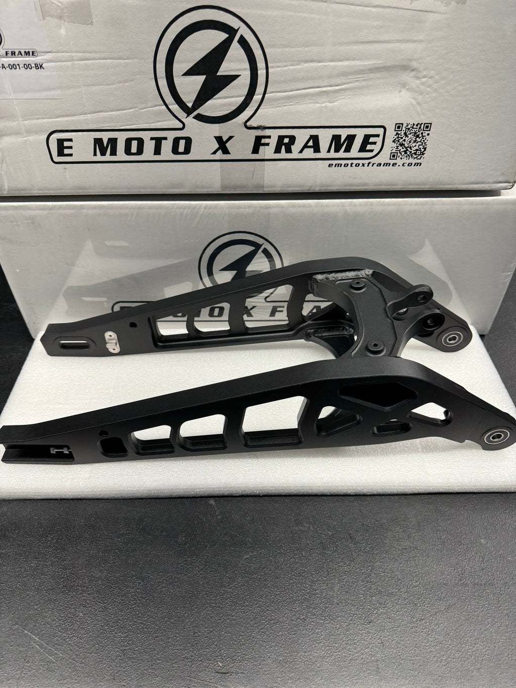 Defiant v2 Welded Swingarm for Surron LBX